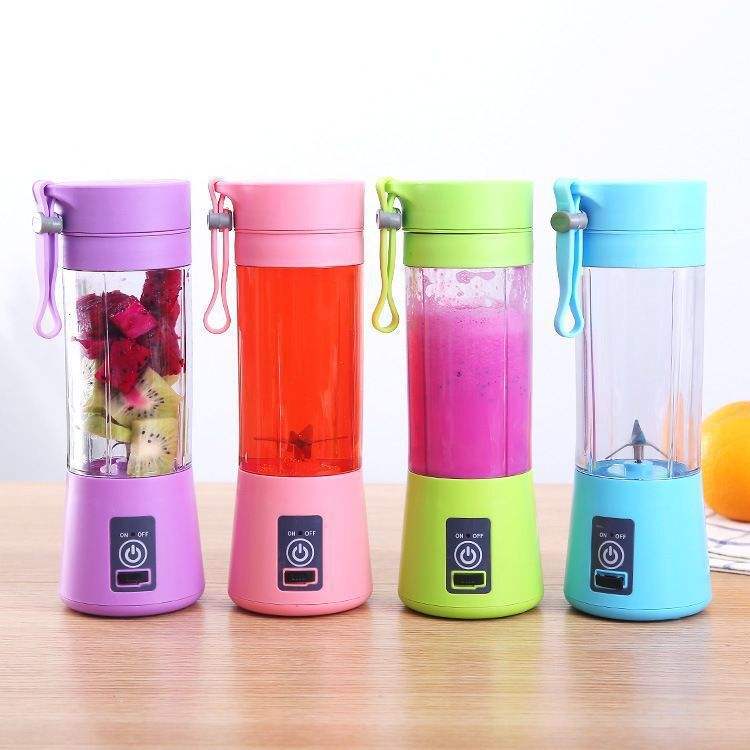 Portable Rechargeable Juicer / fruit juicer
